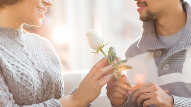 Ideas Románticas que Hablan: Cómo Mantener la Magia en Pareja